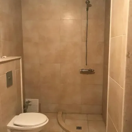 Big 3 Floor With Pool And