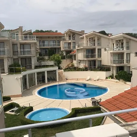 Big 3 Floor With Pool And Holiday home Byala (Varna)
