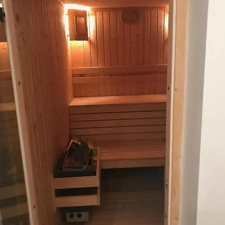 Big 3 Floor With Pool And